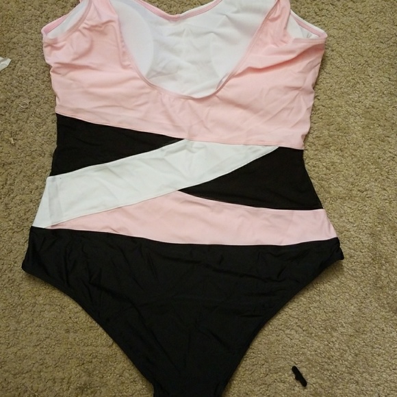 Pink white and black monikini swimsuit - Picture 3 of 4
